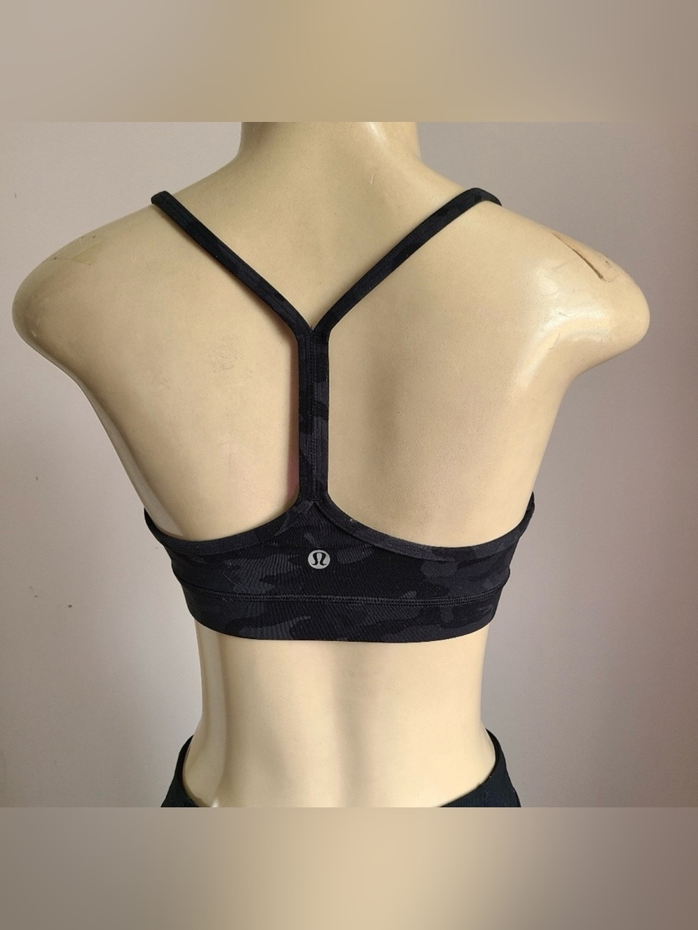 Lululemon Camo Flow Y Nulu sport bra - Picture 5 of 5